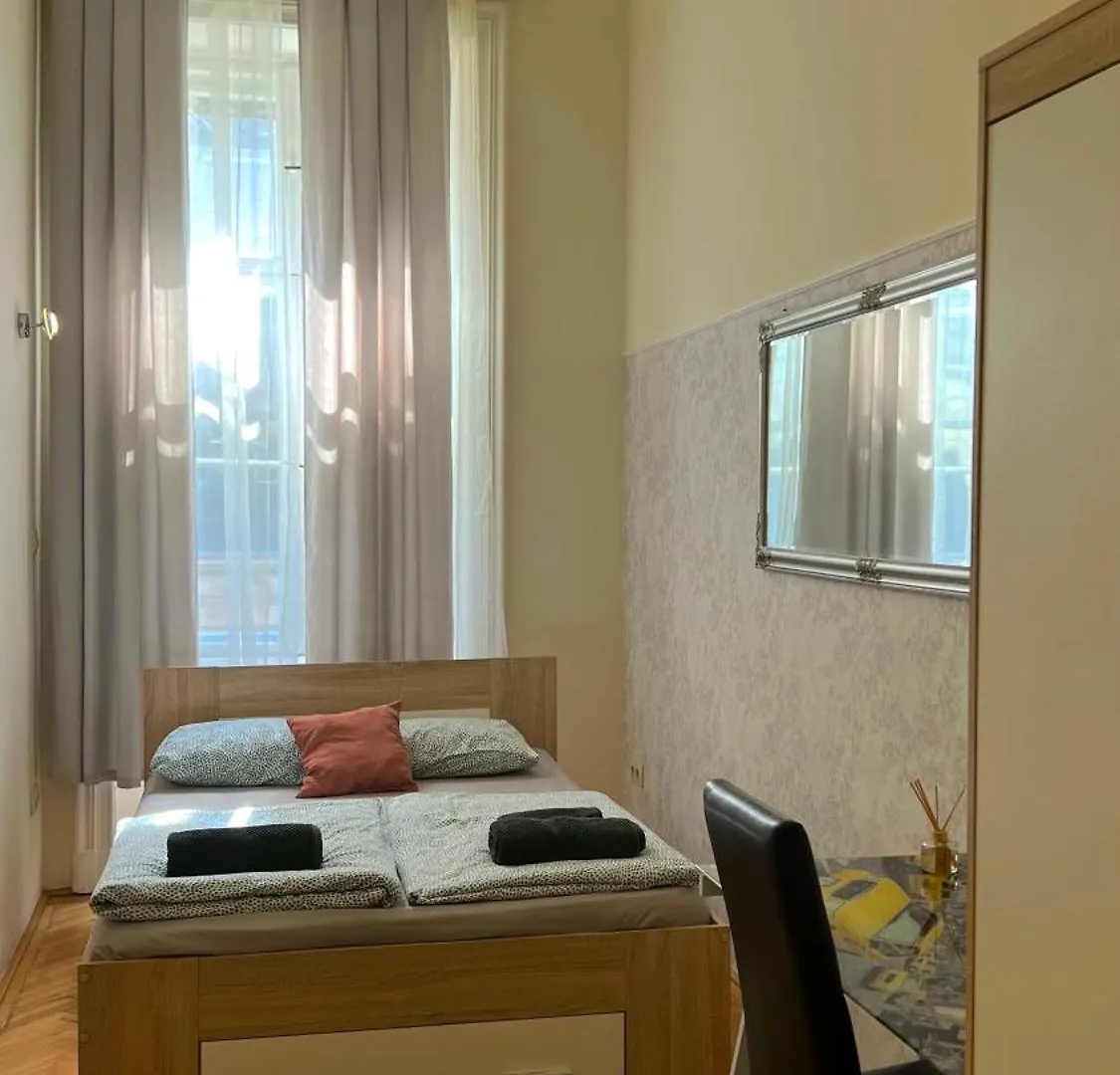 Best Of Guest House By Small Home Budapest 0*,  Ungheria