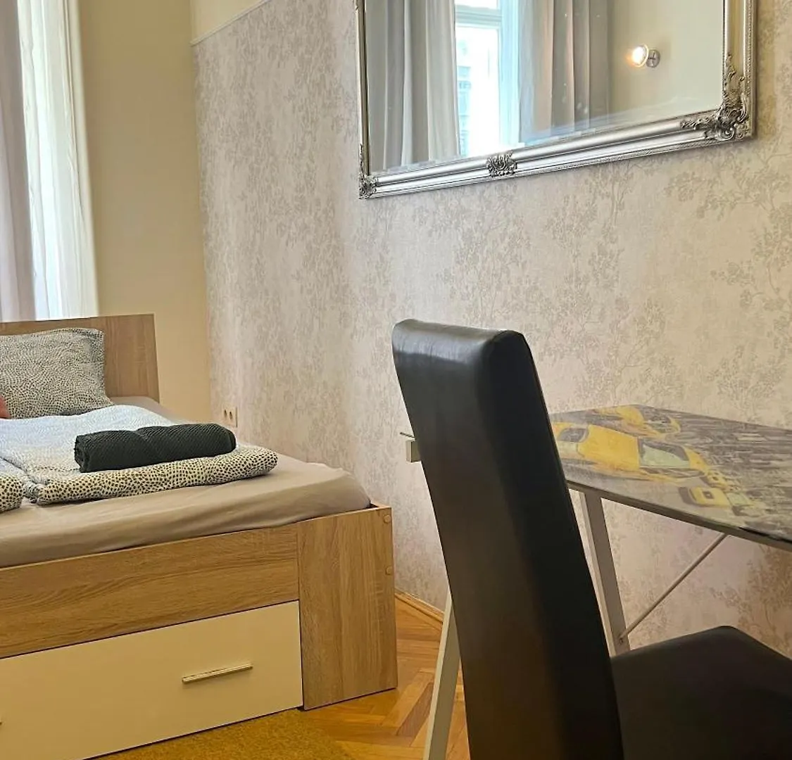 Best Of Guest House By Small Home Budapest 0*,